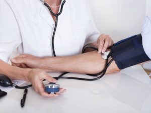 Rilevazione parametri vitali sul paziente con ipertensione 